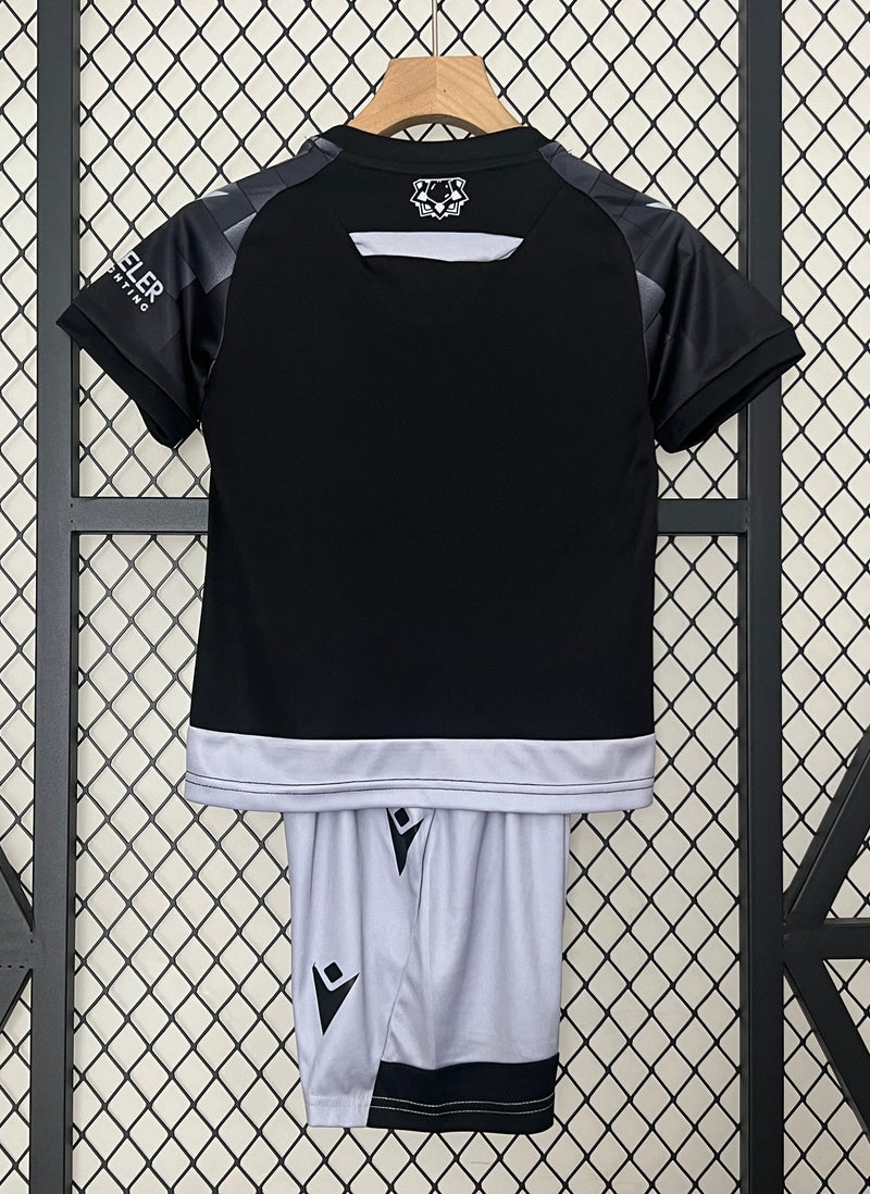 Camiseta y Pantalones para niños CA Osasuna Third 24/25