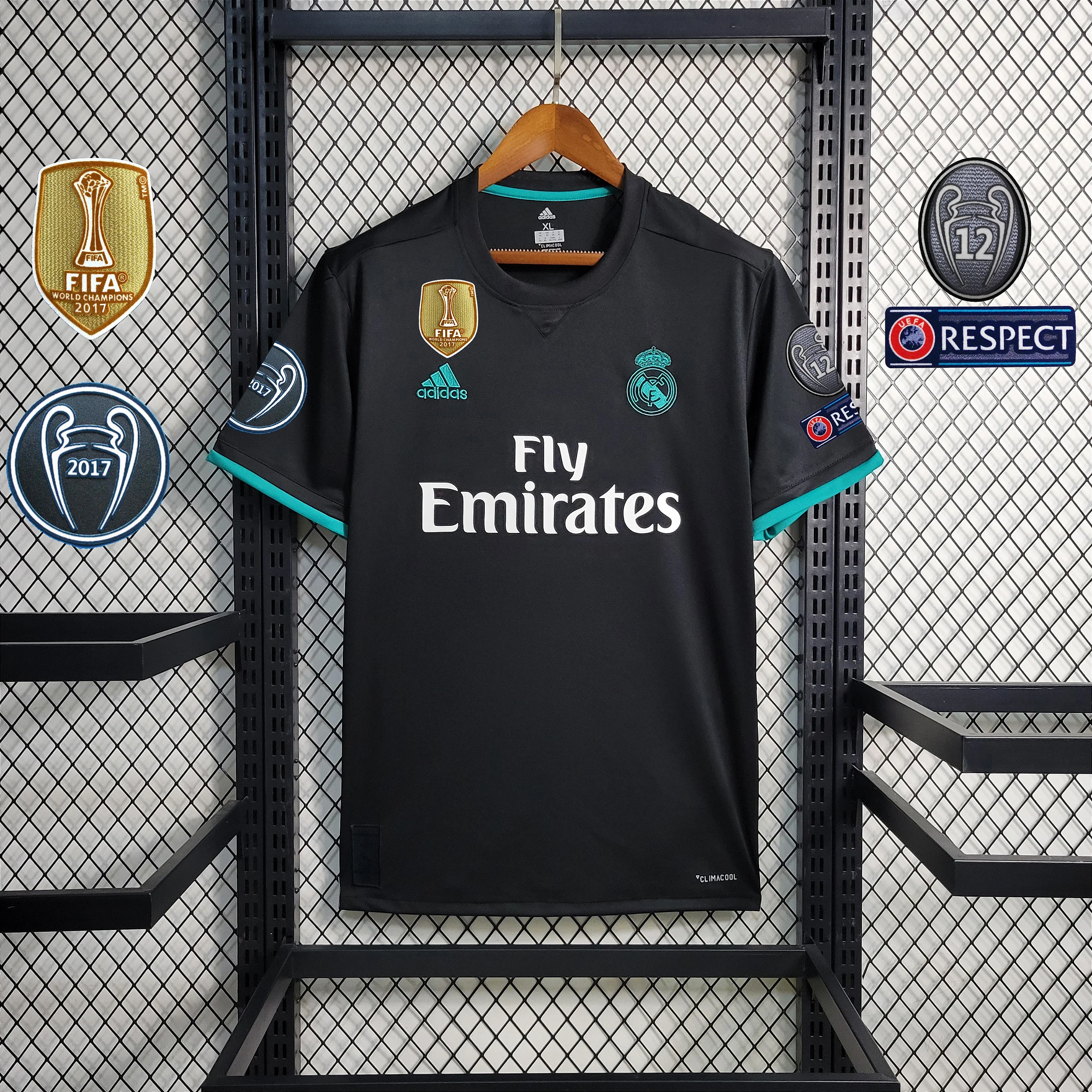 Camiseta Retro Real Madrid 2017/2018