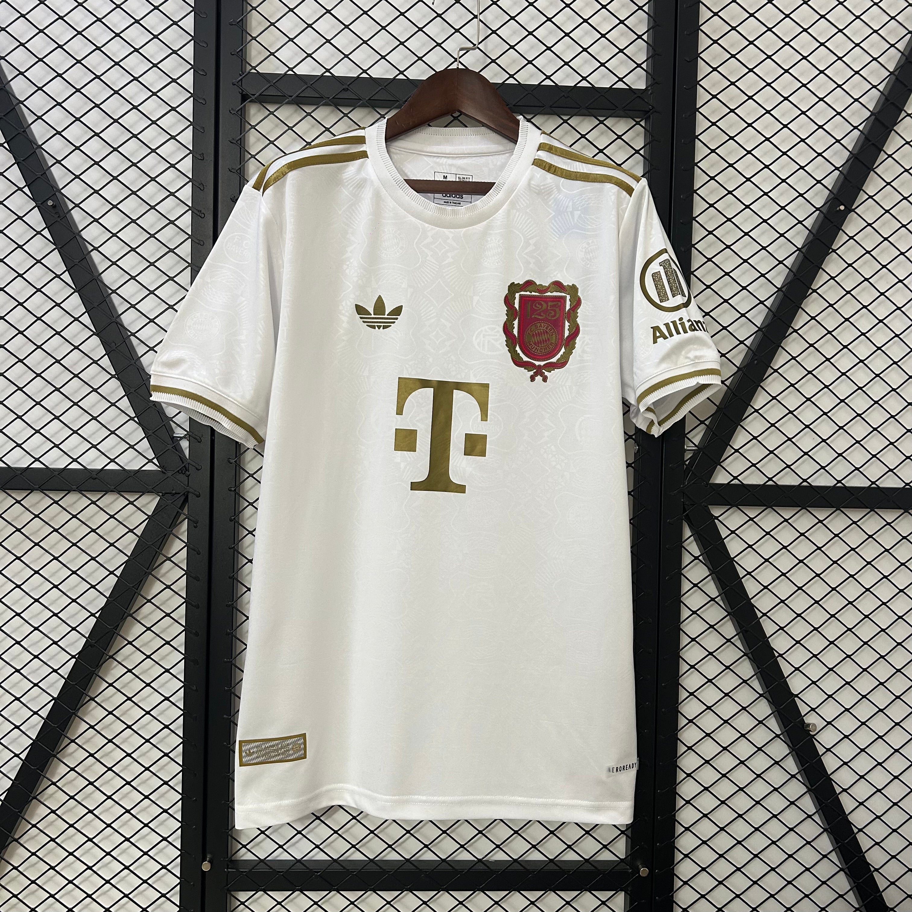 Camiseta Bayern de Múnich 125 Años 25/26