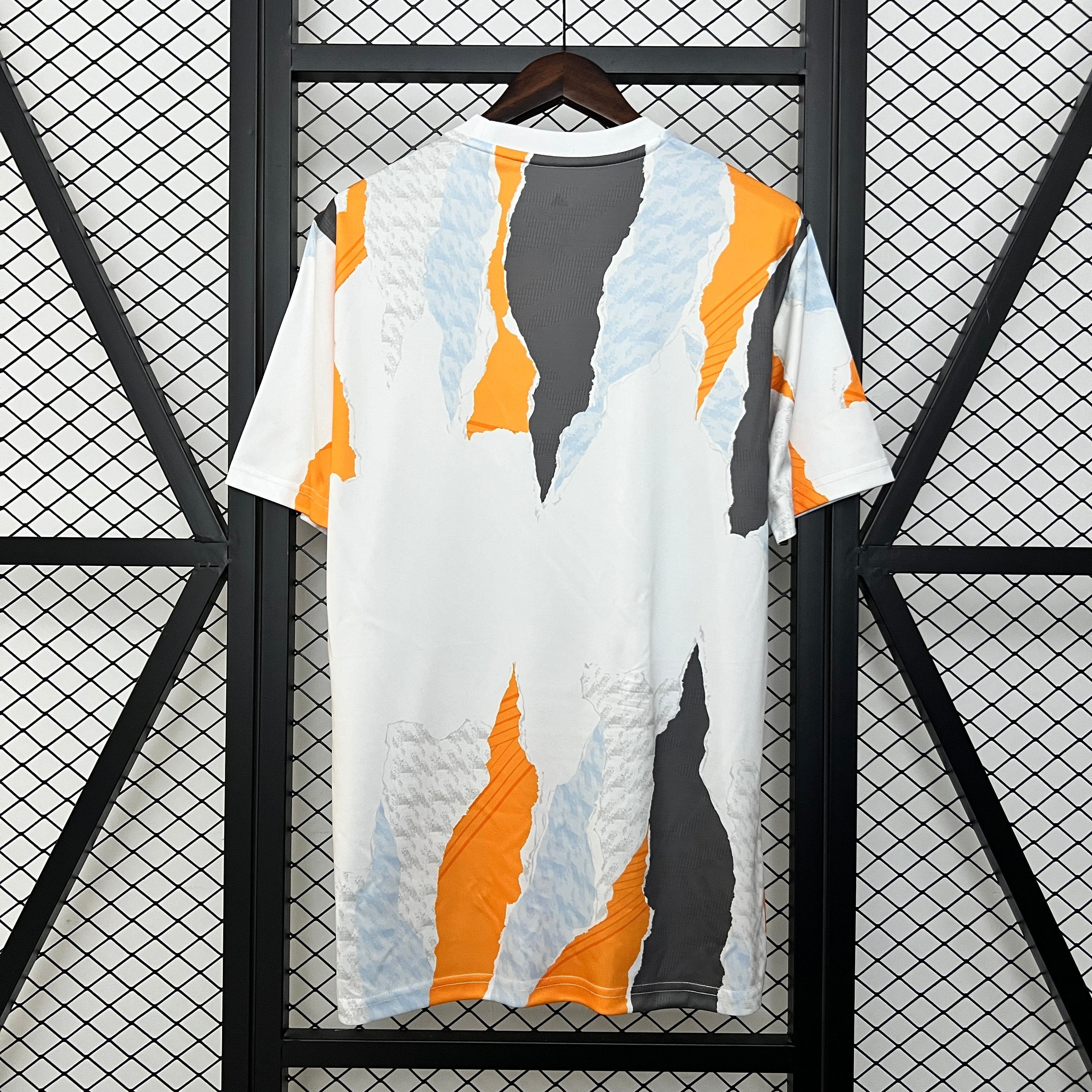 Camiseta Real Madrid Entrenamiento 24/25