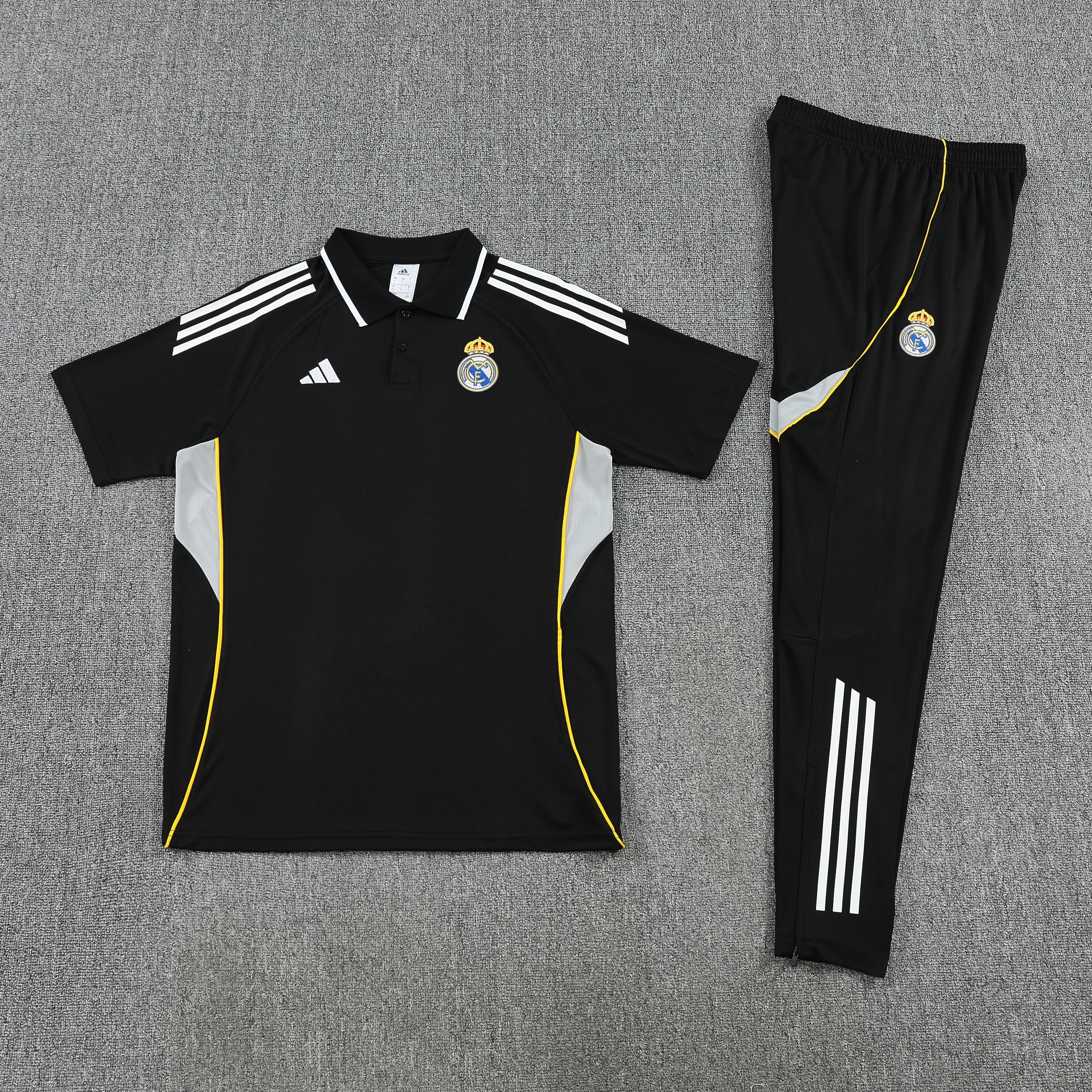 Camiseta y Pantalón Real Madrid 25/26