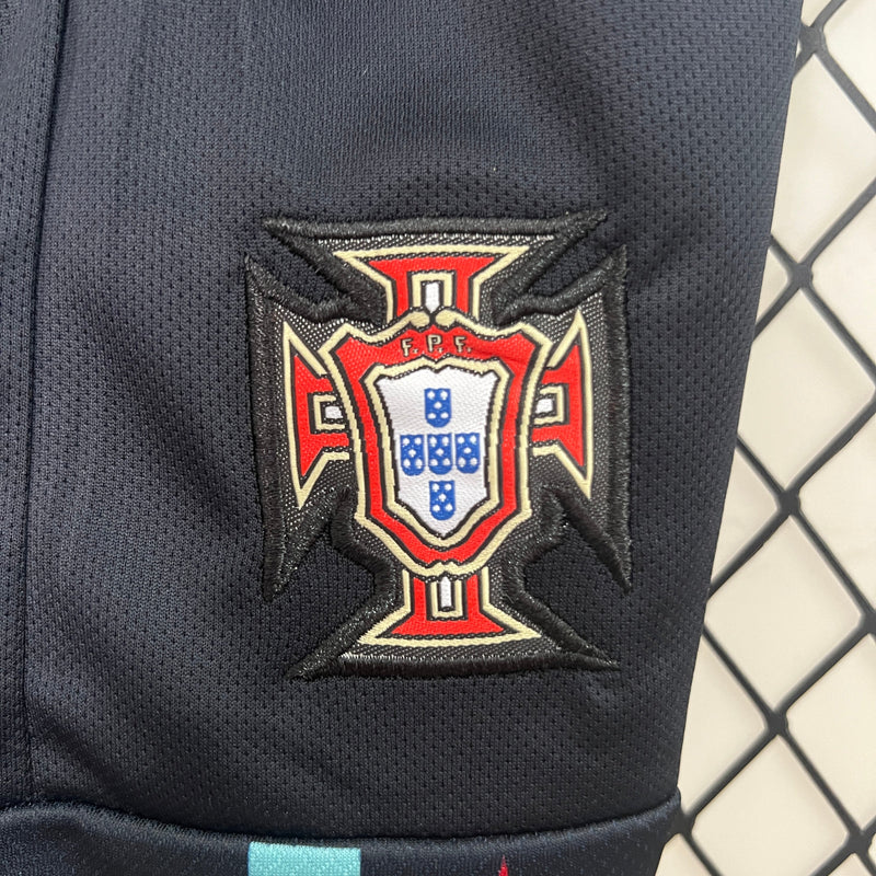 Camiseta y Pantalones para niños Portugal 24/25