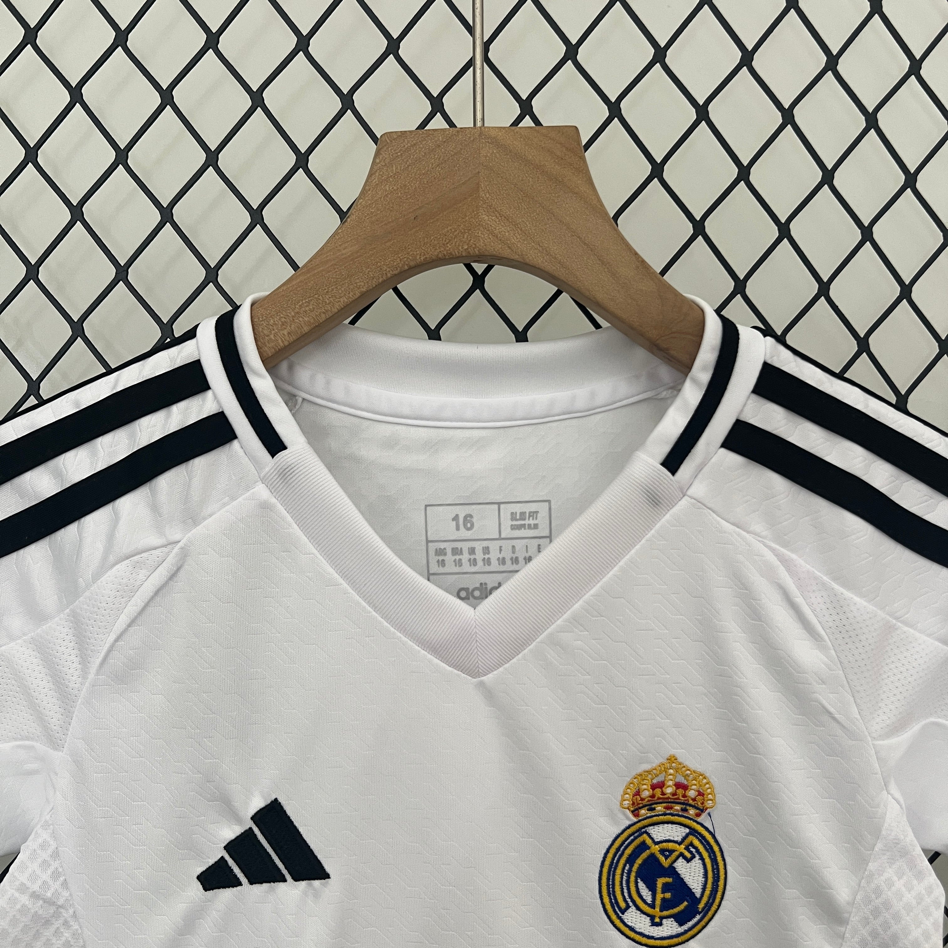 Camiseta y Pantalones para niños Real Madrid Home 2024/25