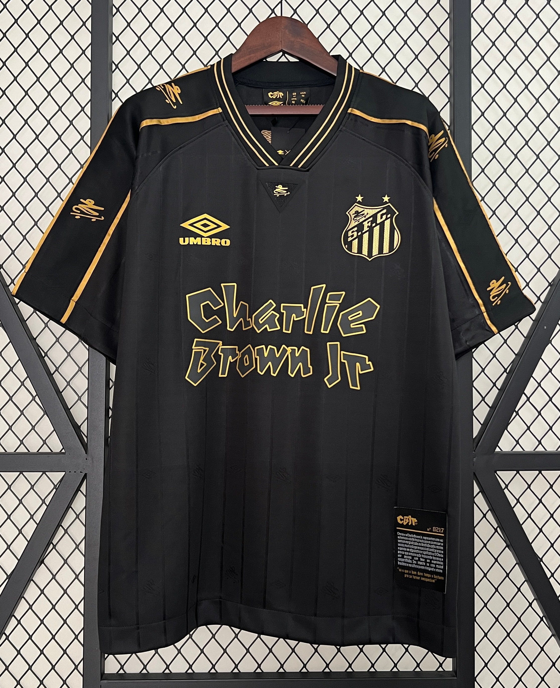 Camiseta Santos Edición Charlie Brown Jr 24/25