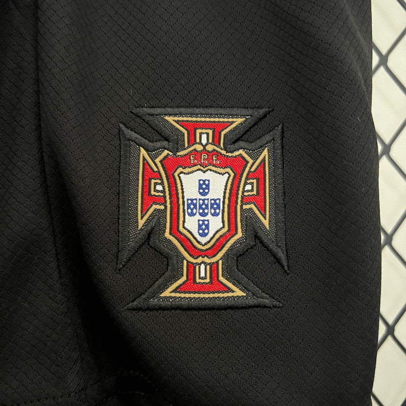 Camiseta y Pantalones para niños Portugal 24/25