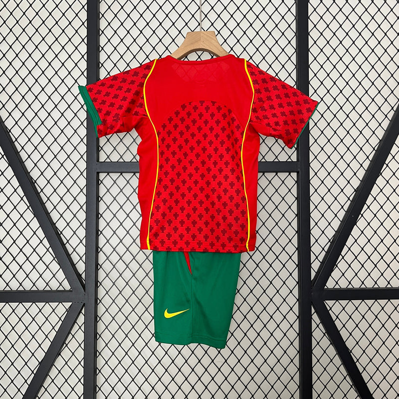 Camiseta y Pantalones para niños Portugal 24/25