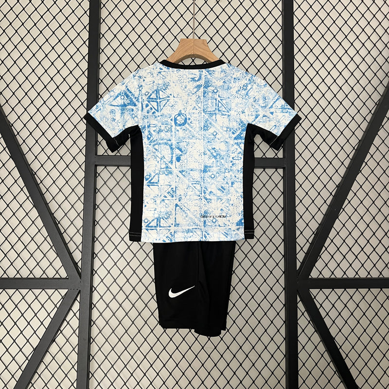 Camiseta y Pantalones para niños Portugal 24/25
