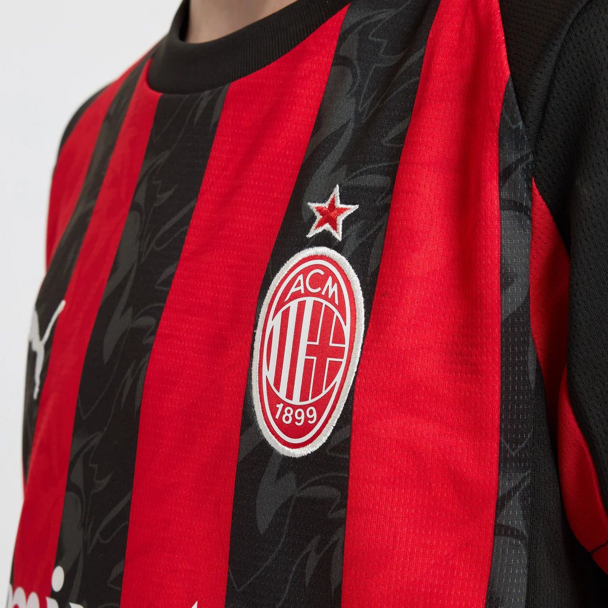 Camiseta y Pantalones para niños A.C Milan Home 25/26