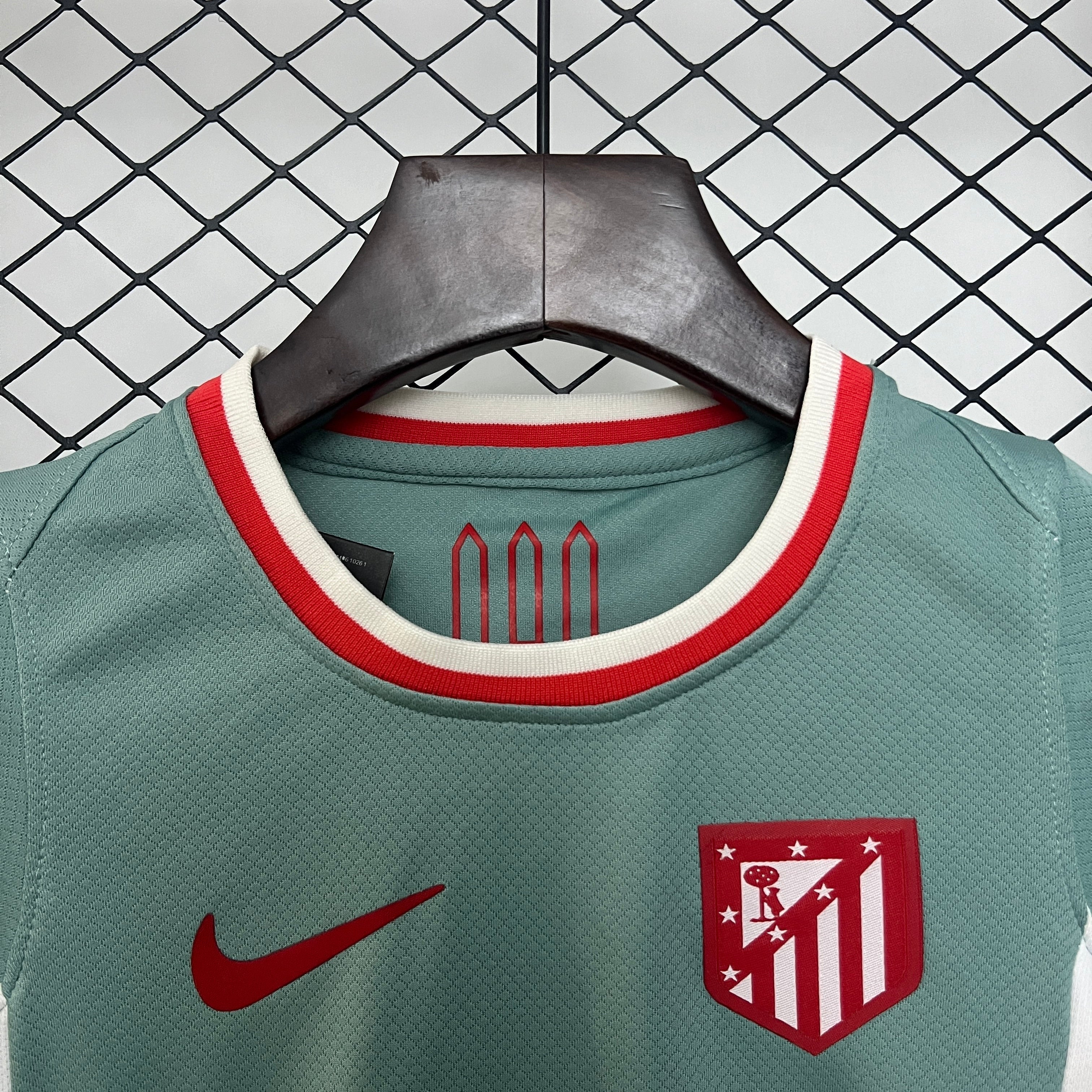 Camiseta y Pantalones para niños Atletico de Madrid Away 24/25