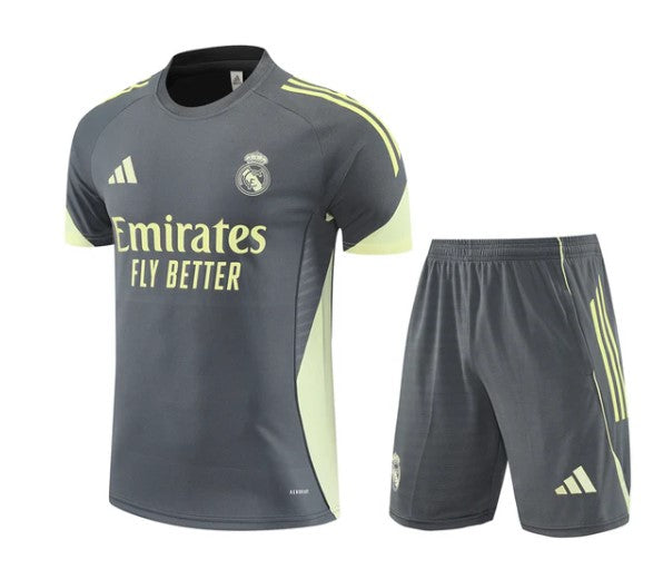 Camiseta y Pantalón corto de entrenamiento Real Madrid 25/26