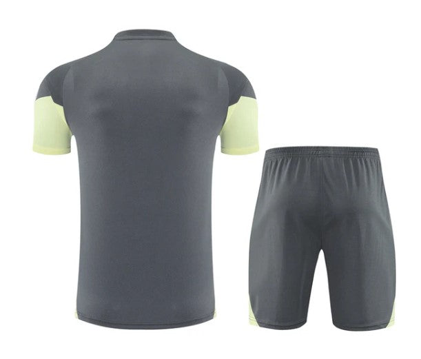 Camiseta y Pantalón corto de entrenamiento Real Madrid 25/26