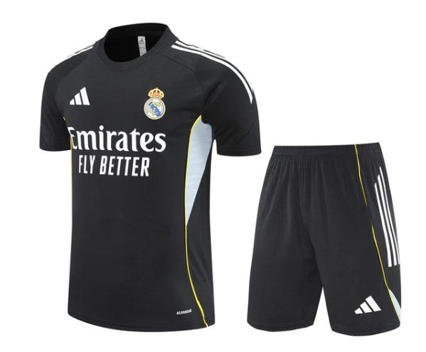 Camiseta y Pantalón corto de entrenamiento Real Madrid 25/26