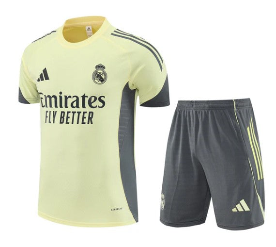 Camiseta y Pantalón corto de entrenamiento Real Madrid 25/26