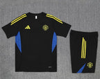 Camiseta y Pantalón corto de entrenamiento para niños Manchester United 2025/26