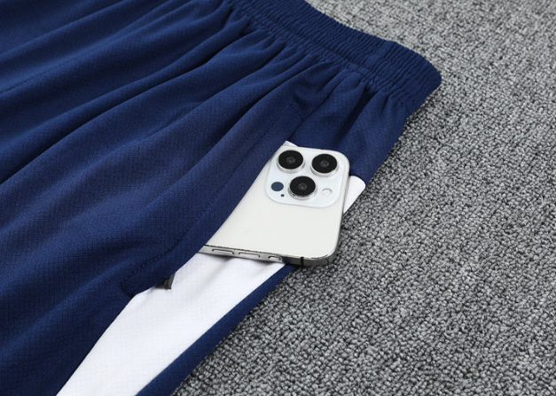 Camiseta y Pantalón corto de entrenamiento Portugal 24/25