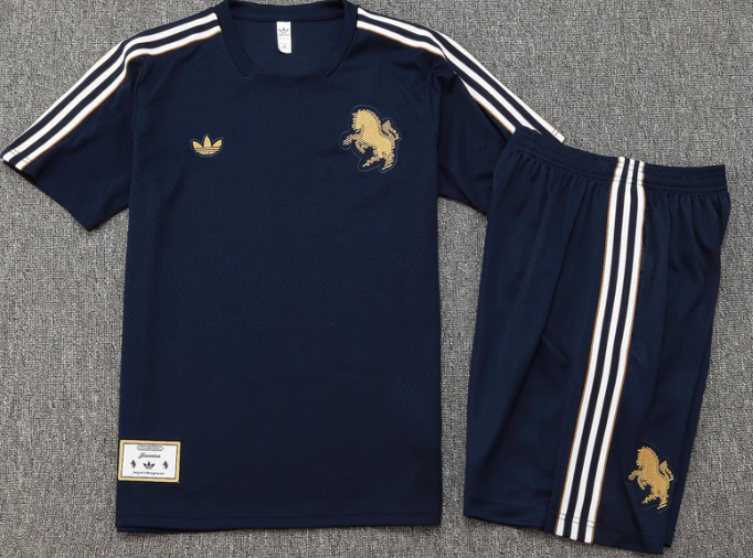 Camiseta y Pantalón corto de entrenamiento para niños Juventus 25/26