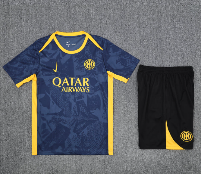 Camiseta y Pantalón corto de entrenamiento para niños Inter 25/26