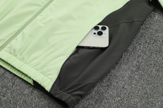 Chándal Impermeable Real Madrid 25/26