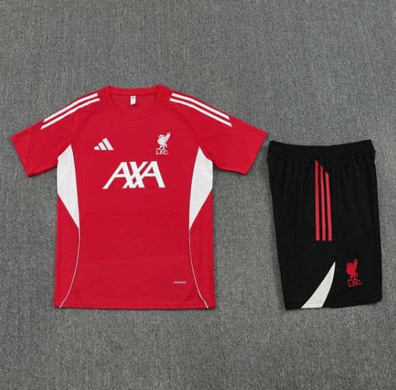 Camiseta y Pantalón corto de entrenamiento Liverpool 2025/26