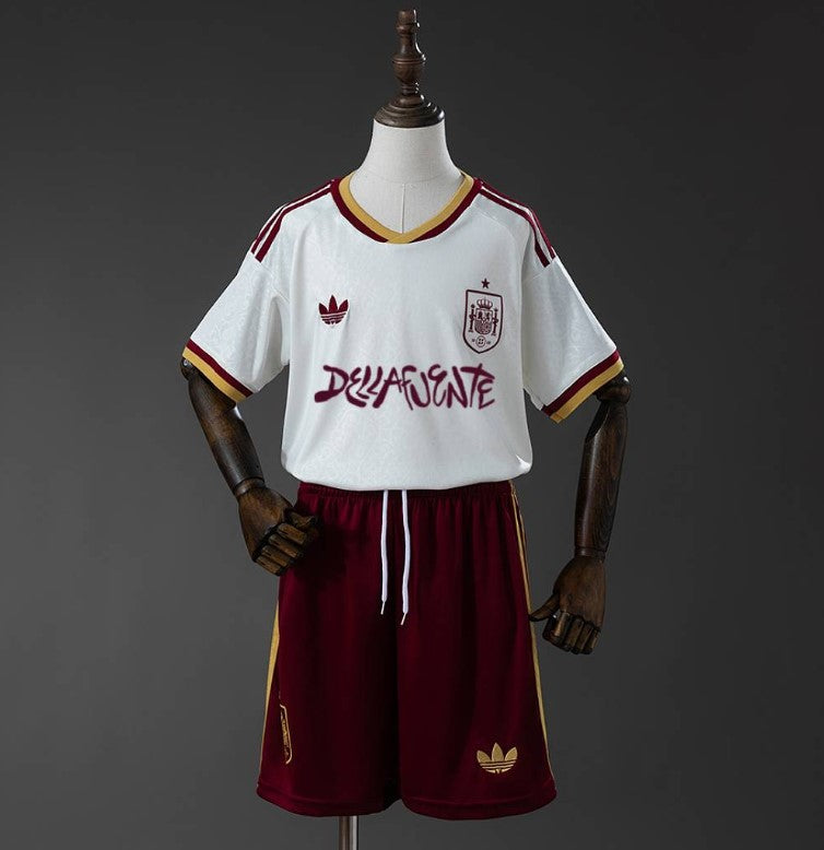 Camiseta y Pantalones para niños España x Dellafuente 2026/27