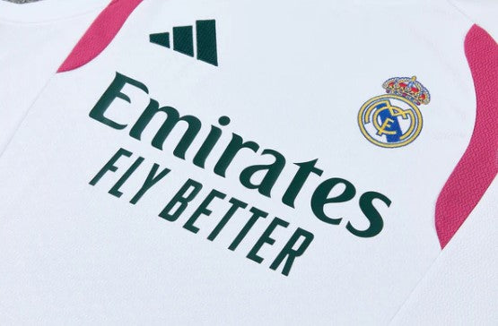 Camiseta y Pantalón corto de entrenamiento Real Madrid 26/27