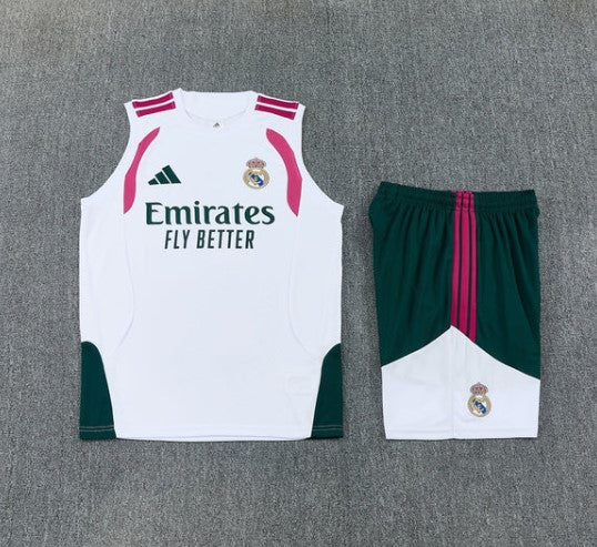 Camiseta y Pantalón corto de entrenamiento Real Madrid 26/27