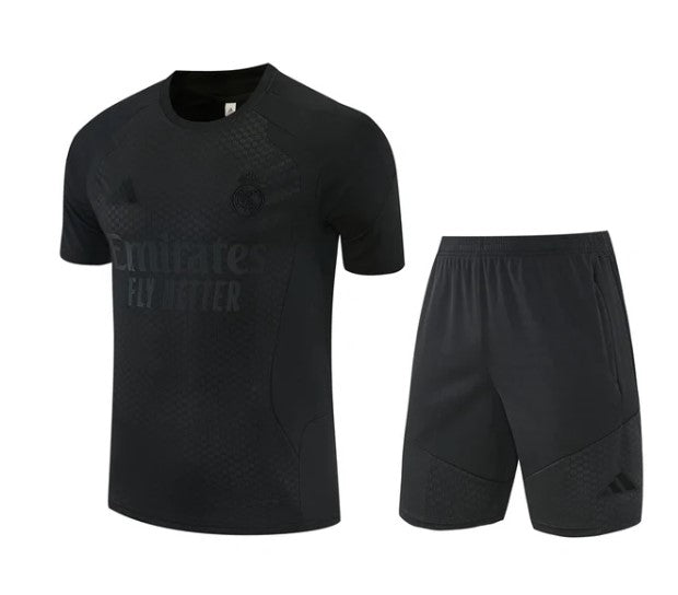 Camiseta y Pantalón corto de entrenamiento Real Madrid 26/27