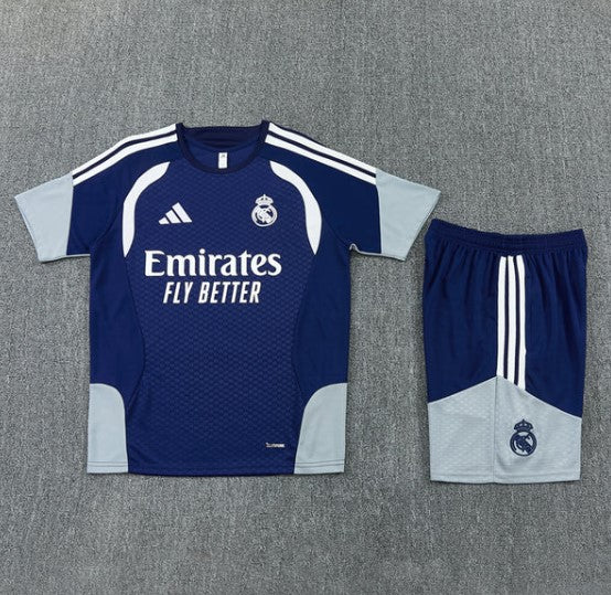 Camiseta y Pantalón corto de entrenamiento Real Madrid 26/27