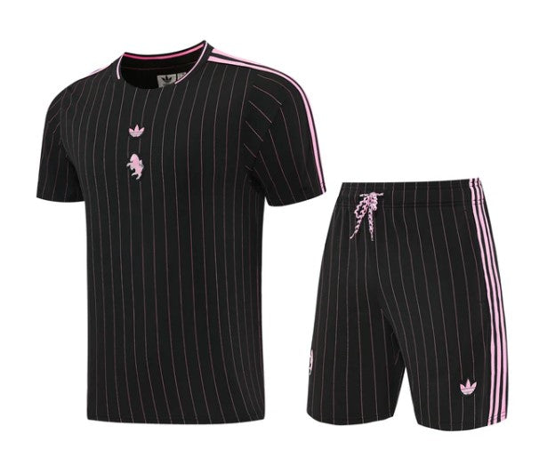 Camiseta y Pantalón corto de entrenamiento para niños Juventus 26/27