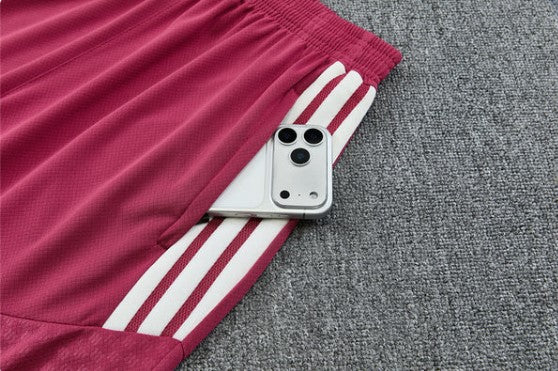 Camiseta y Pantalón corto de entrenamiento Real Madrid 26/27