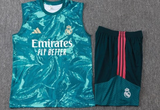 Camiseta y Pantalón corto de entrenamiento Real Madrid 26/27