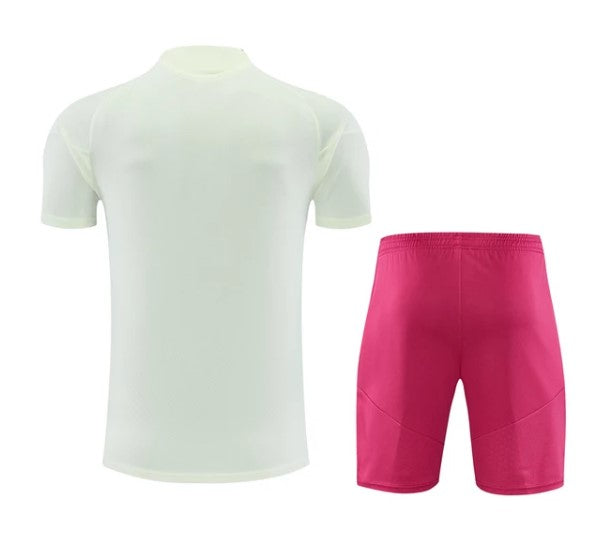 Camiseta y Pantalón corto de entrenamiento Real Madrid 26/27