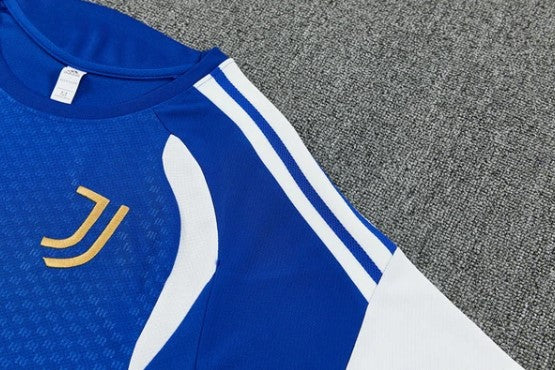 Camiseta y Pantalón corto de entrenamiento Juventus 26/27