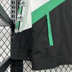 Chaqueta impermeable Real Betis 25/26