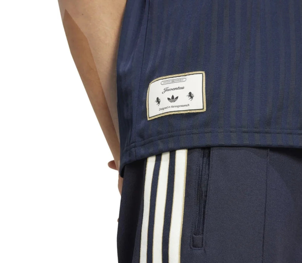 Camiseta Juventus ICONS 2025 - Edición Especial