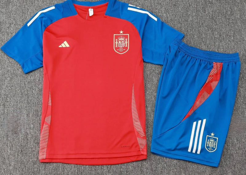 Camiseta y Pantalón corto de entrenamiento España