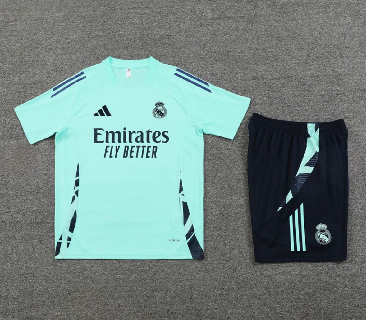 Camiseta y Pantalón corto de entrenamiento Real Madrid 2024/25