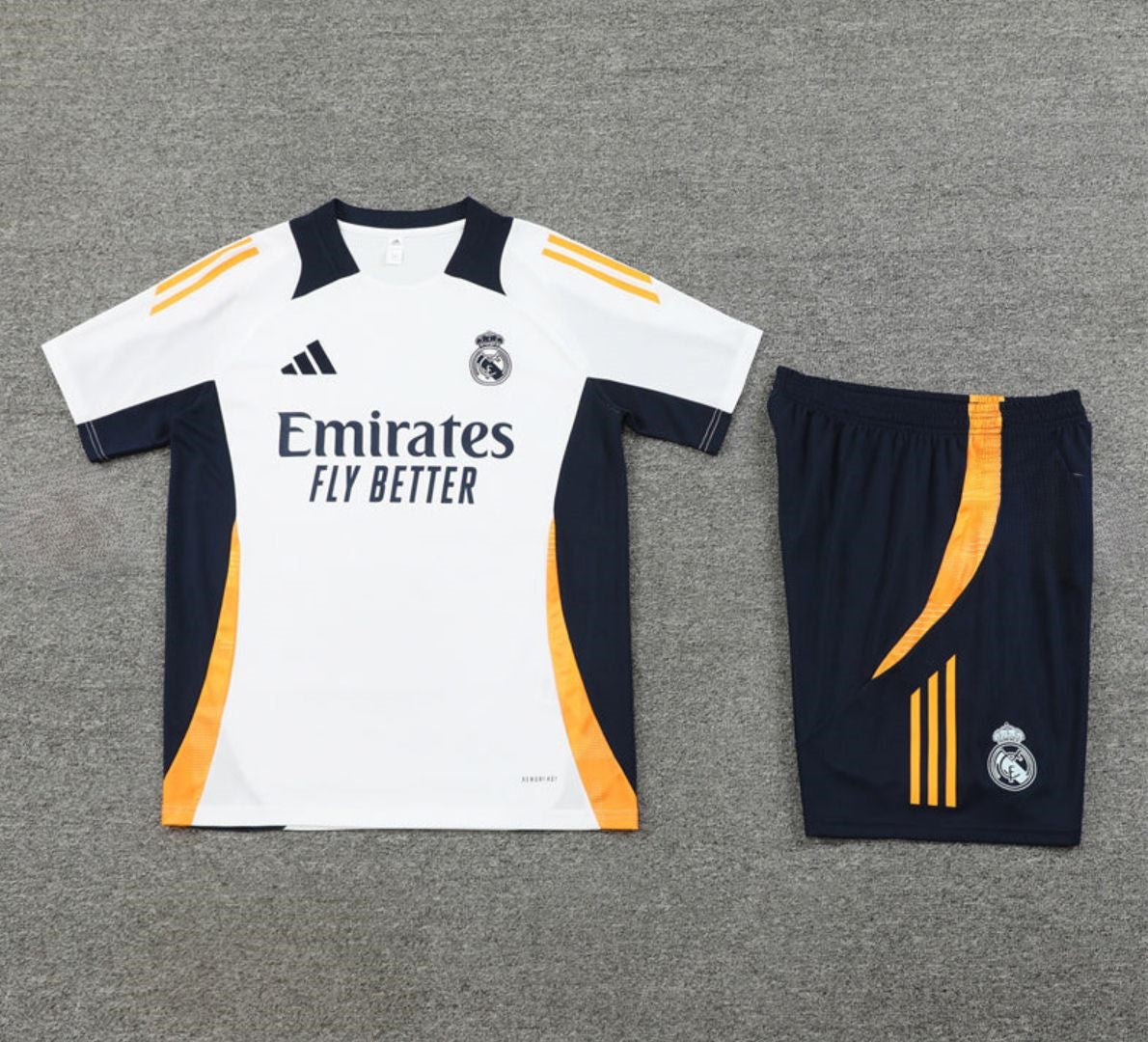 Camiseta y Pantalón corto de entrenamiento Real Madrid 2024/25