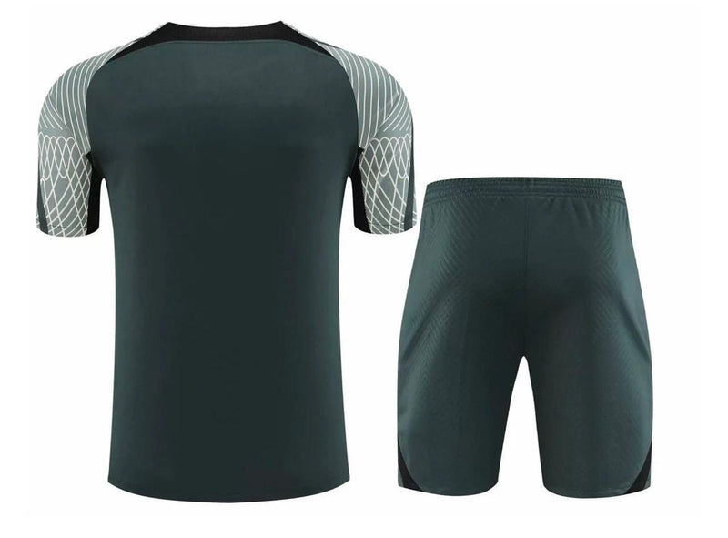 Camiseta y Pantalón corto de entrenamiento FC Barcelona 23/24