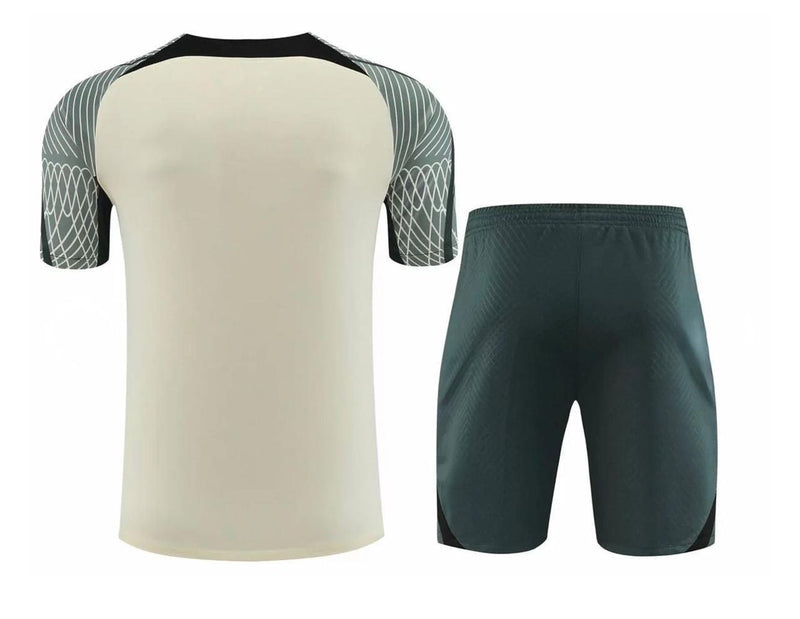 Camiseta y Pantalón corto de entrenamiento FC Barcelona 23/24