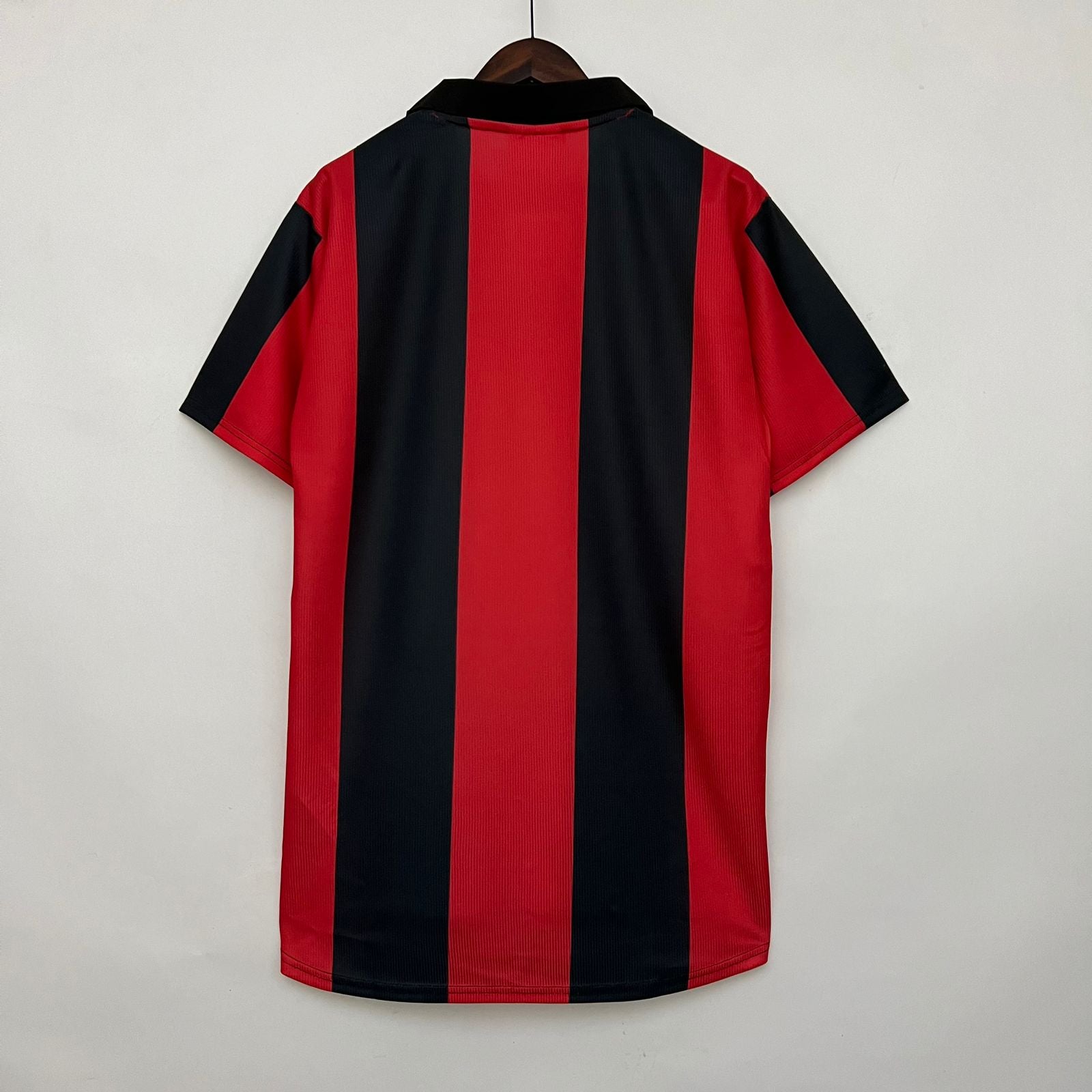 Camiseta Retro Eintracht Frankfurt 98/00 - 100 Años
