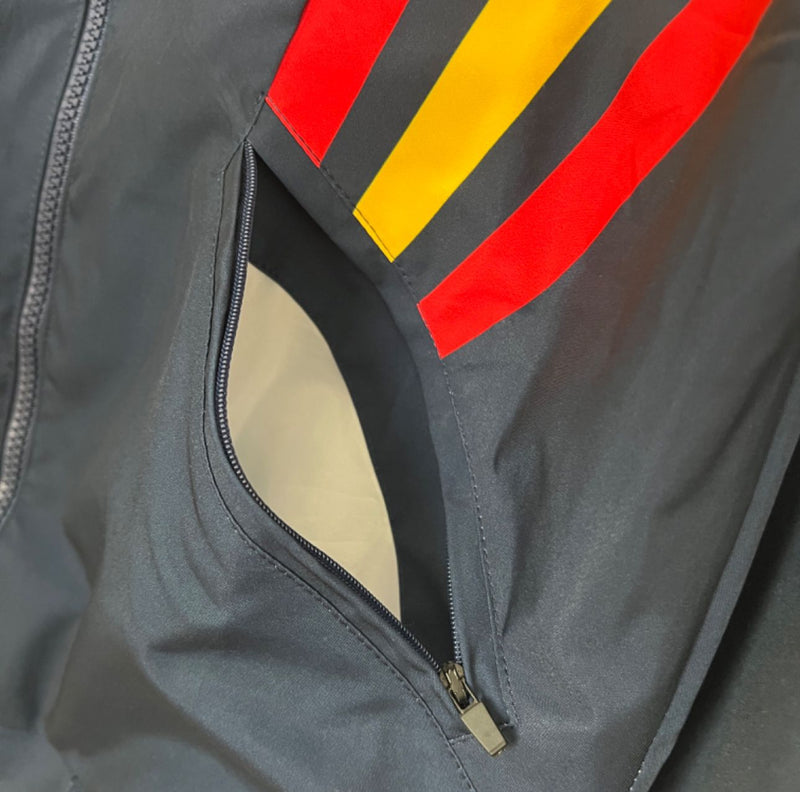 Abrigo Impermeable España 24/25
