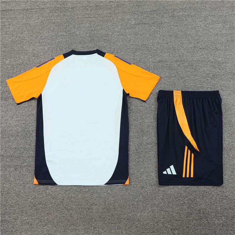 Camiseta y Pantalón corto de entrenamiento Real Madrid 2024/25