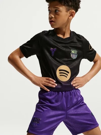 Camiseta y Pantalón para niños  FC Barcelona Away 26/27 - Con  Medias