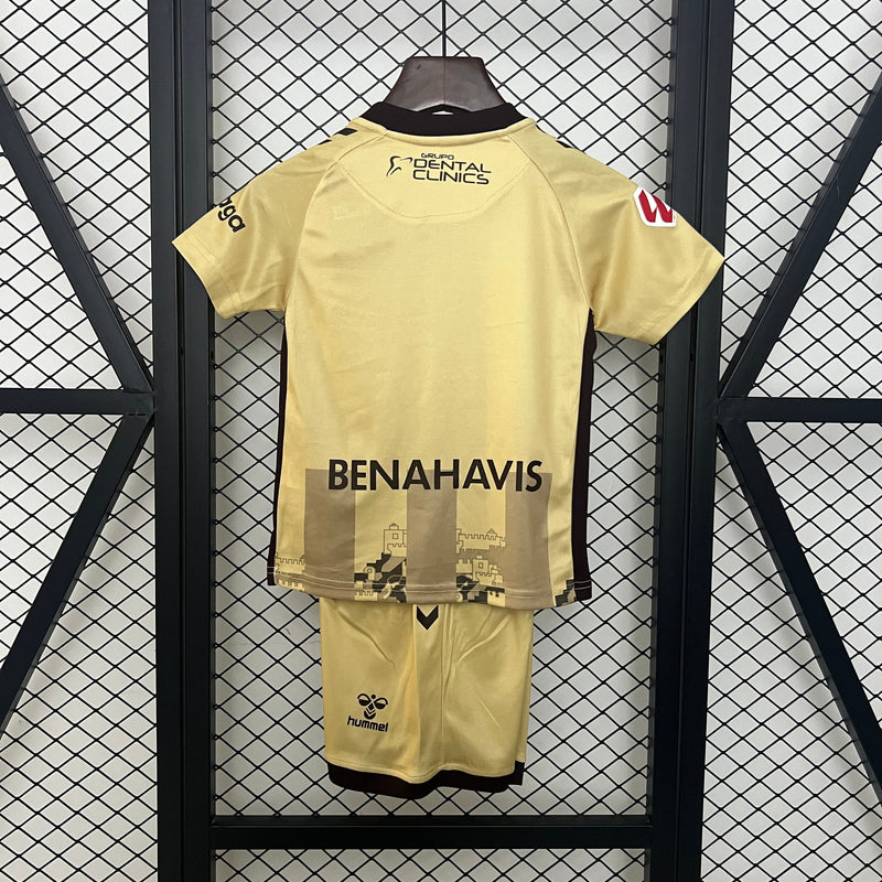 Camiseta y Pantalones para niños Málaga CF Third 24/25