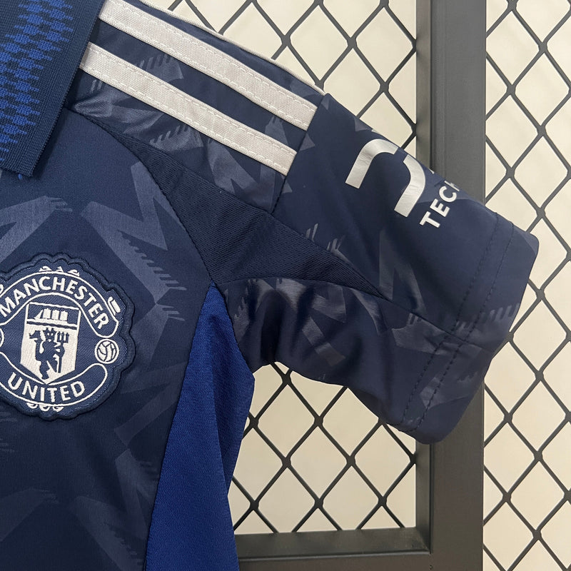 Camiseta y Pantalones para niños Manchester United Away 24/25
