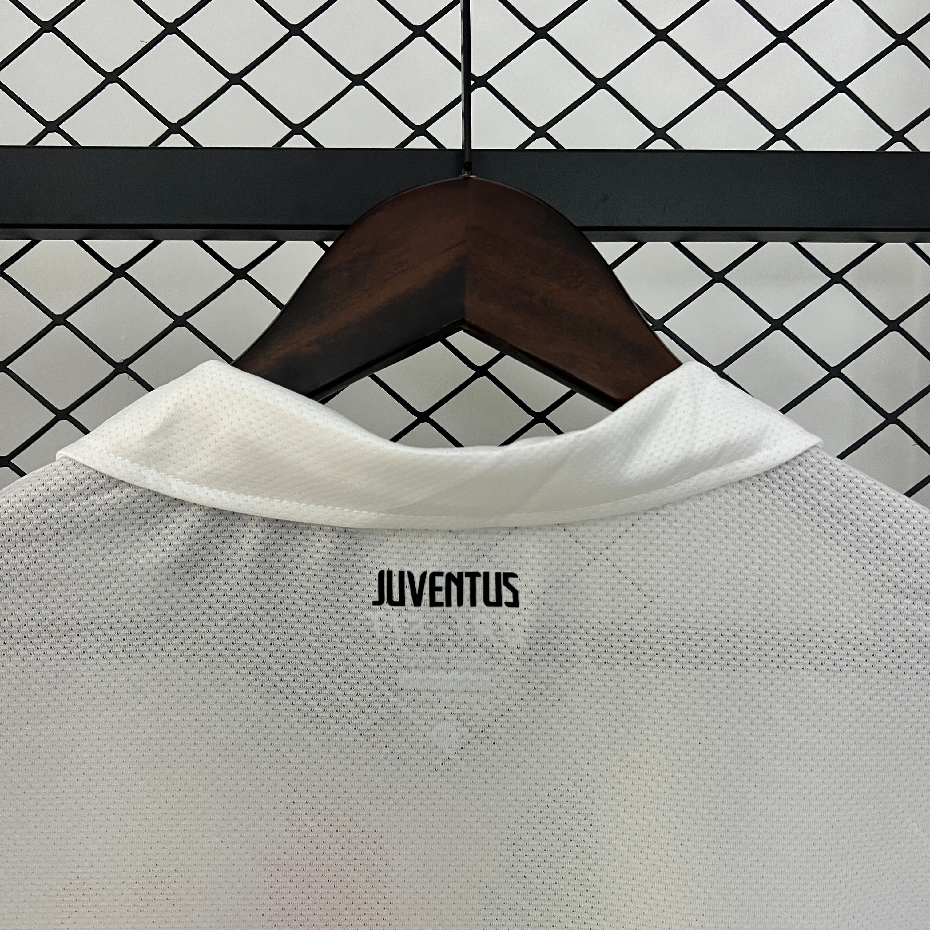 Camiseta Juventus Retro 10/11