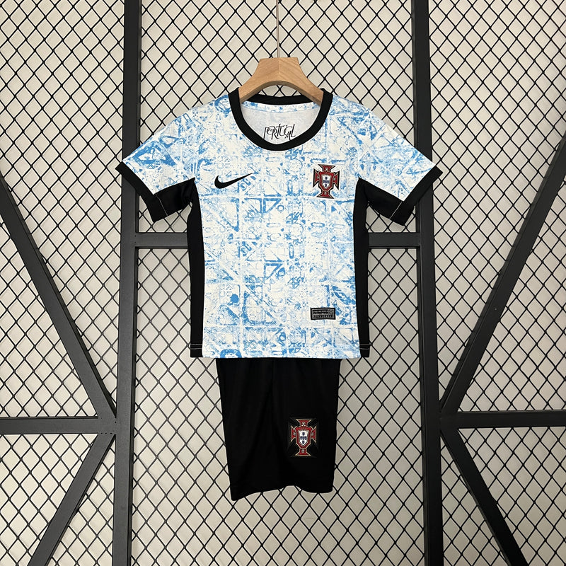 Camiseta y Pantalones para niños Portugal 24/25