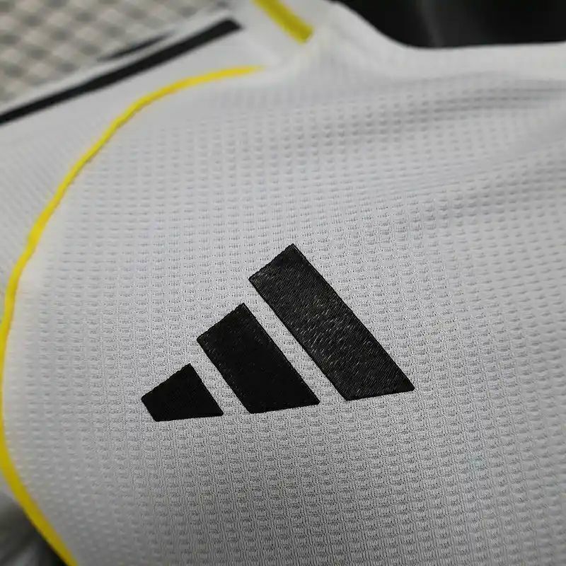 Camiseta Real Madrid Home 25/26 - Jugador