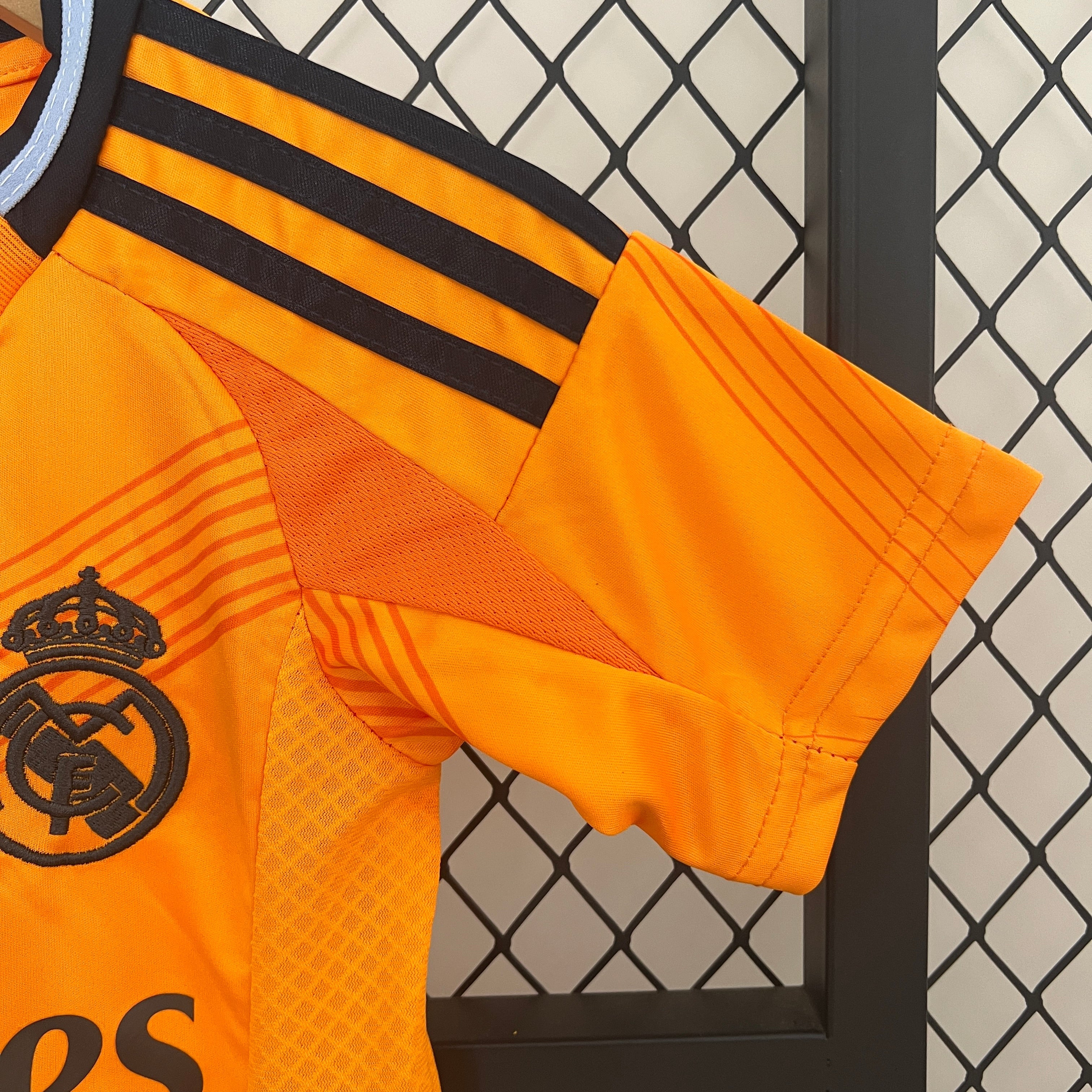 Camiseta y Pantalones para niños Real Madrid Away 2024/25